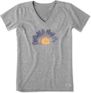 Life is Good Women's Crusher Tee, Short Sleeve Cotton Graphic T-Shirts, Watercolor Daisy Birds