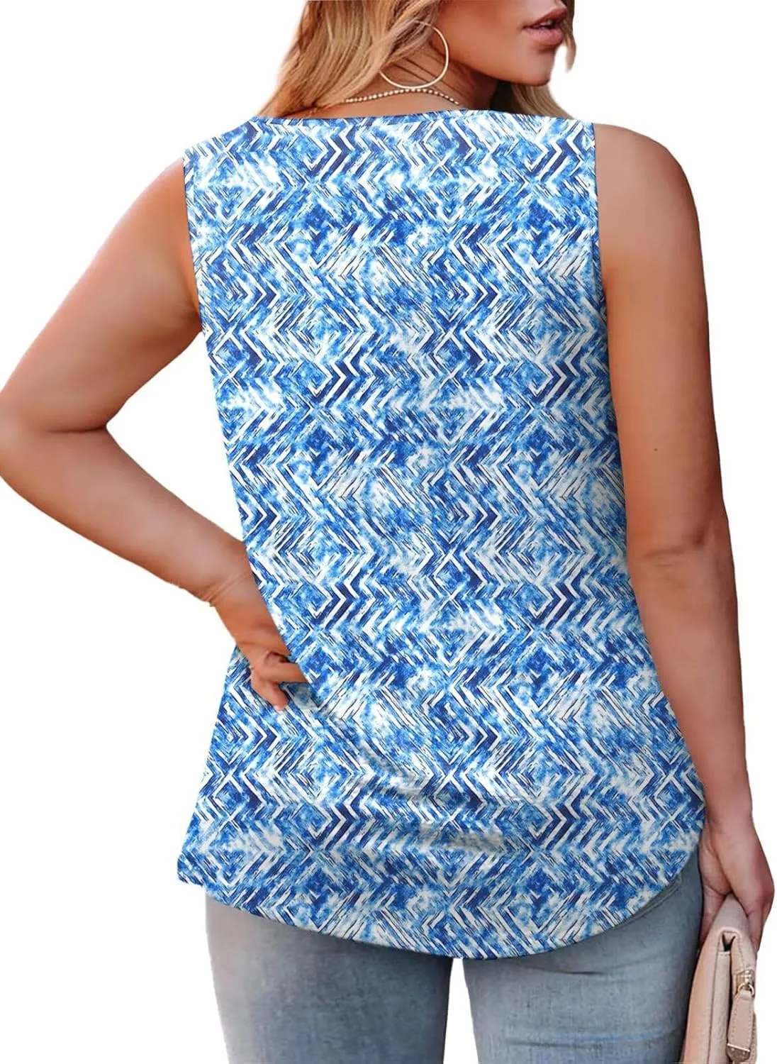 Plus-Size-Tank-Tops for Women Summer Pleated Square Neck Tunics Trendy Casual Floral Print Sleeveless Shirts 1X-5X