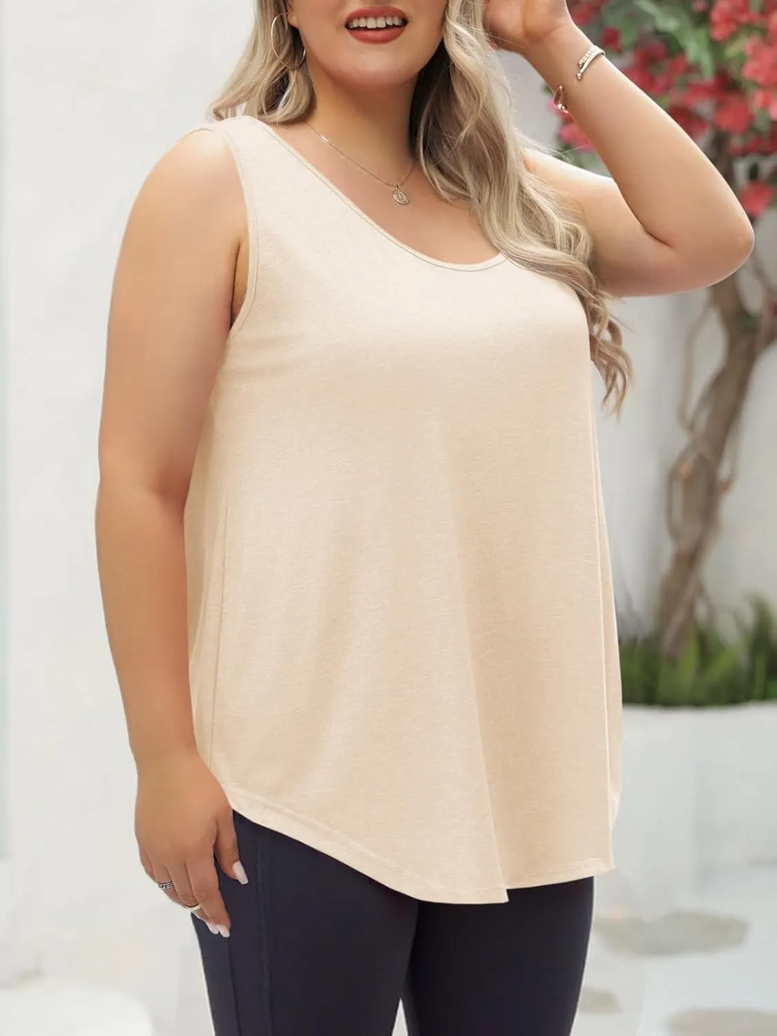 Plus Size Tank Tops for Women Summer Sleeveless Scoop Neck T-Shirts Tops Casual Tees Tunics Shirts