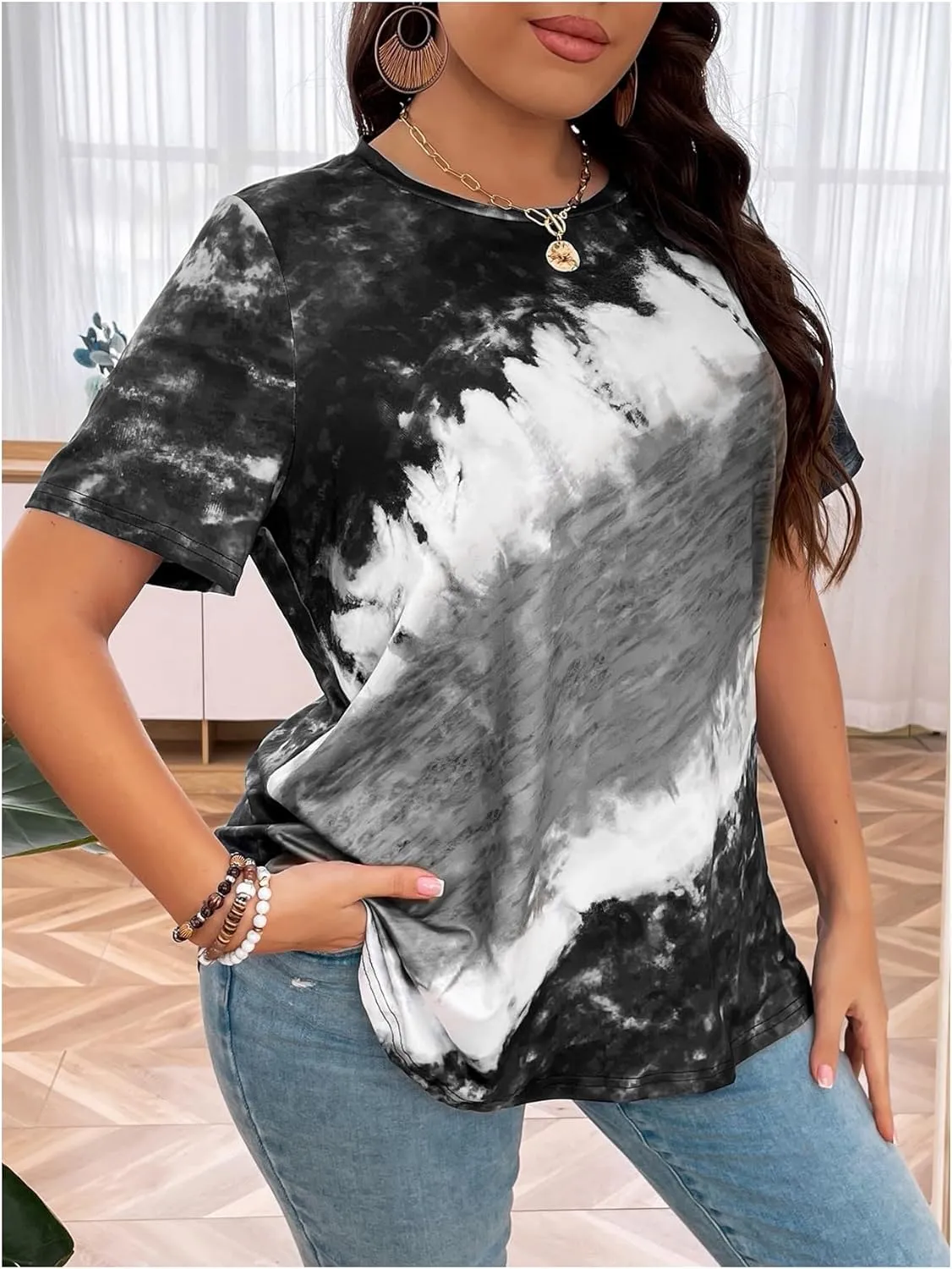 Verdusa Women's Plus Size Tie Dye Vintage Graphic Tees Round Neck Hiphop T Shirt