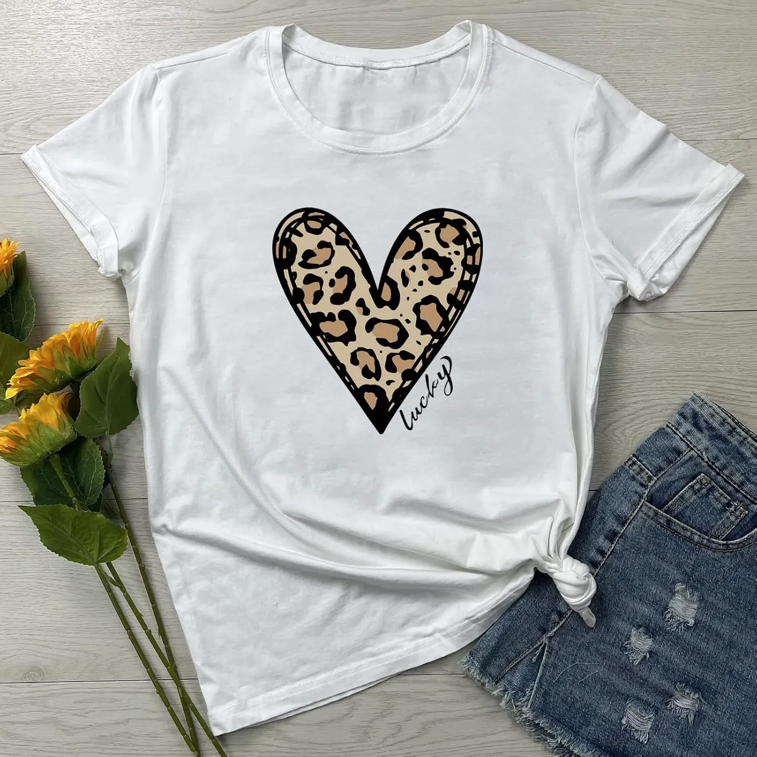 YITAN Women Graphic Tshirts Cute Leopard Heart Tops